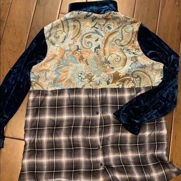 Velvet front blouse ,scarf back stitched flowers . - Picture 4 of 4